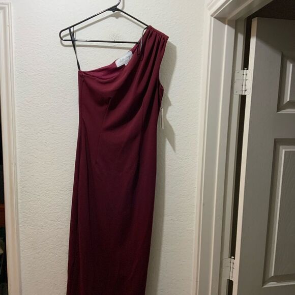 Katie May Angelina Crepe Column Bordeaux One Shoulder Formal Evening Gown Dress - Picture 2 of 13